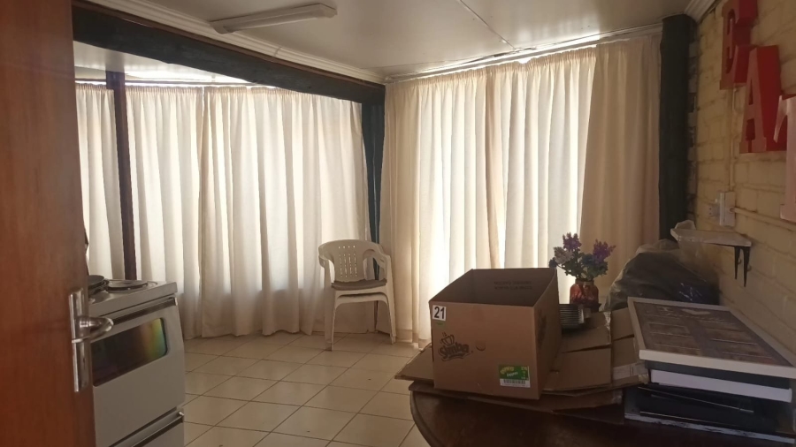 4 Bedroom Property for Sale in Hennenman Free State